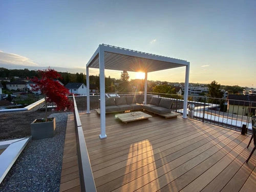 Pergola bianca: eleganza e stile con SkyPergola
